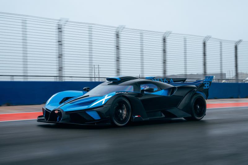 Bugatti Bolide - وحش الحلبات / أغلى السيارات في العالم  Bugatti Bolide - وحش الحلبات / أغلى السيارات في العالم