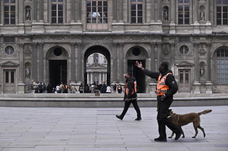 جواهر لا تُقدّر بثمن جواهر لا تُقدّر بثمن