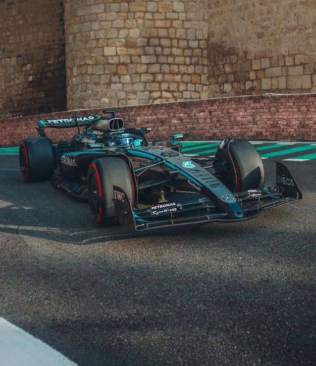 مرسيدس-إيه إم جي بتروناس تمهد لمستقبل كهربائي في عالم الفورمولا 1 مرسيدس-إيه إم جي بتروناس تمهد لمستقبل كهربائي في عالم الفورمولا 1