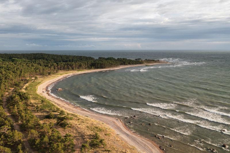 منتجع Eha في جزيرة هيوما.. تجربة عافية موسمية في قلب الطبيعة الإستونية منتجع Eha في جزيرة هيوما.. تجربة عافية موسمية في قلب الطبيعة الإستونية