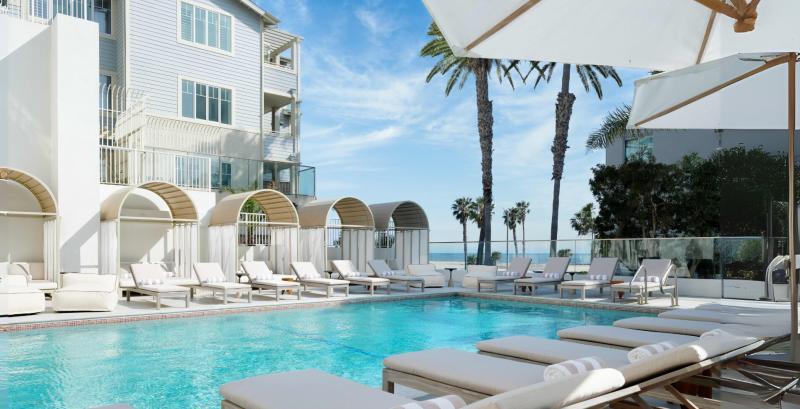 ساندبورن.. قراءة على مهل ساندبورن.. قراءة على مهل