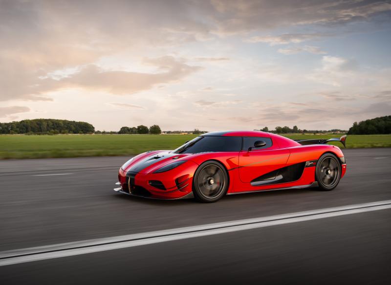 Koenigsegg Agera RS.. أداء سويدي يفوق التوقعات / أسرع السيارات في العالم Koenigsegg Agera RS.. أداء سويدي يفوق التوقعات / أسرع السيارات في العالم