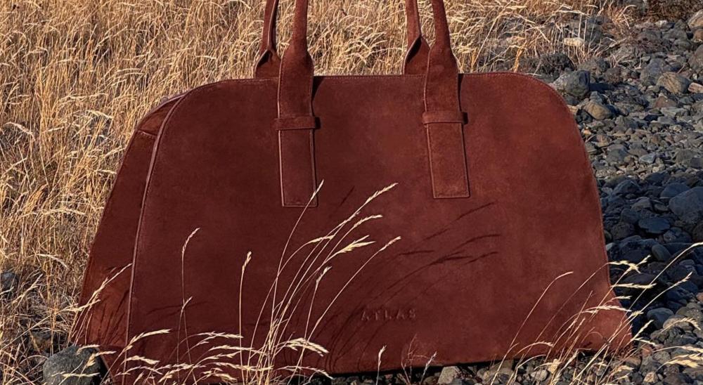 حقيبة الهدايا لحفل توزيع جوائز غولدن غلوب 2025 بقيمة مليون دولار