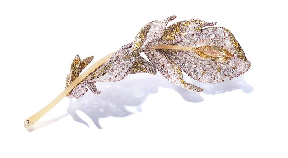 سيندي تشاو تعيد ابتكار إرث الريشة