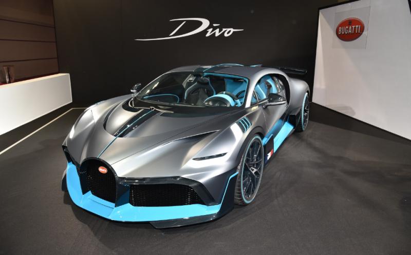 سيارة بوغاتي ديفو Bugatti Divo