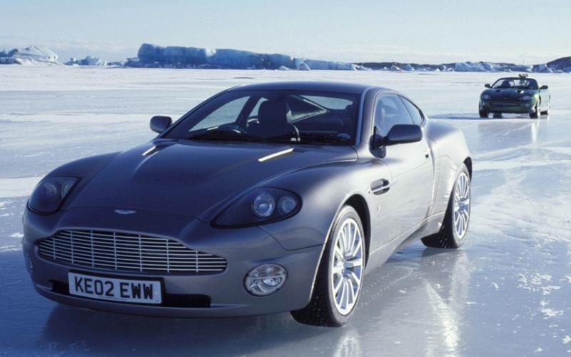 سيارة Aston Martin Vanquish / أستون مارتن فانكويش