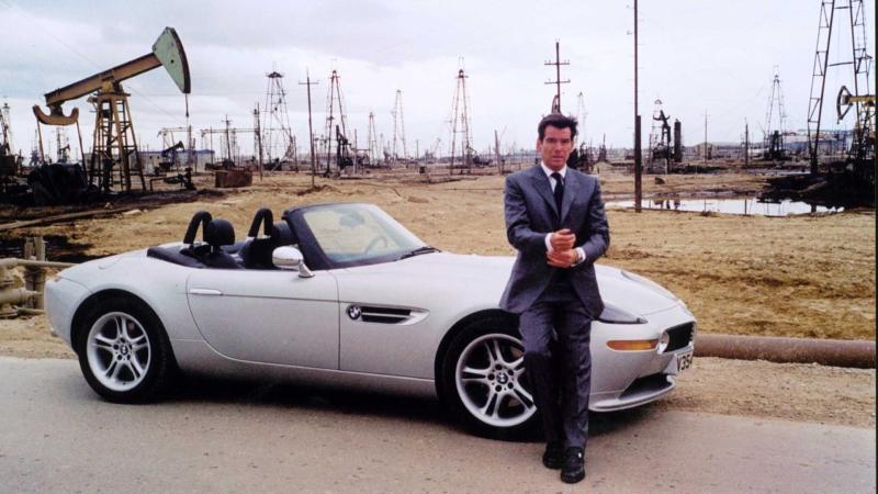 BMW Z8 / سيارة بي إم دبليو Z8