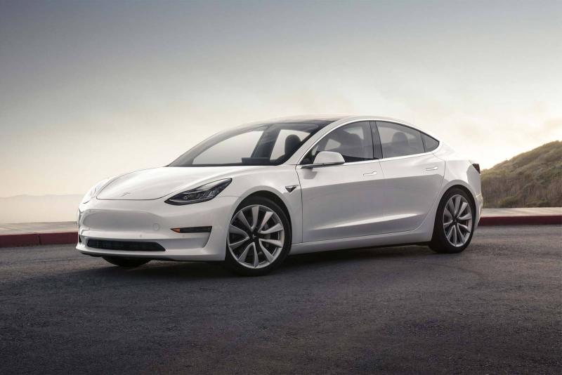 سيارة تسلا الصديقة للبيئة / Tesla