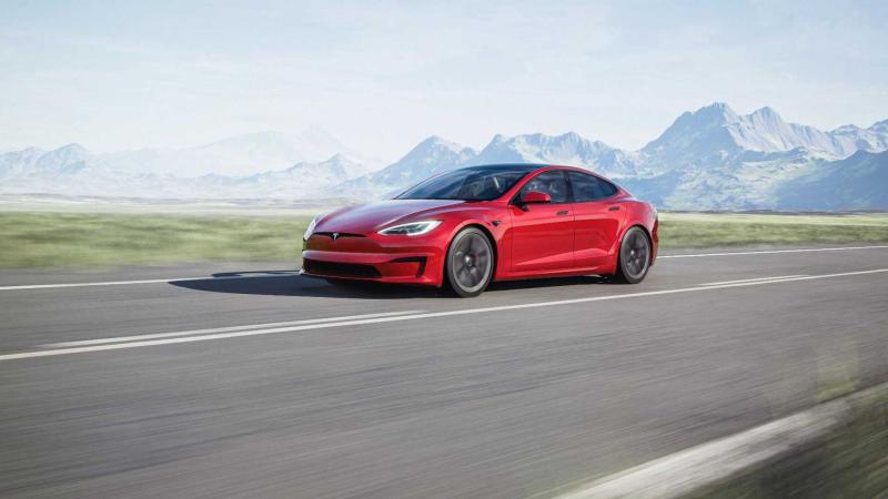 سيارة تسلا الصديقة للبيئة / Tesla