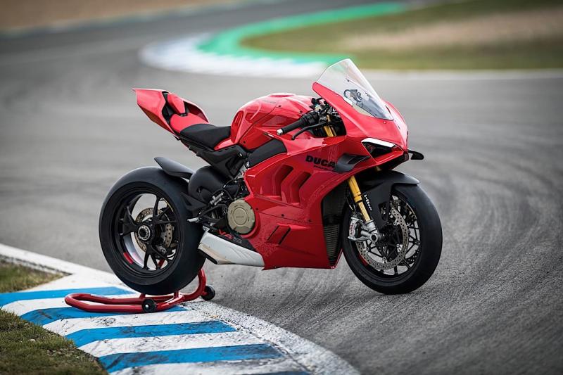 الدراجة Panigale V4 2022/أسرع دراجات نارية يمكن شراؤها اليوم