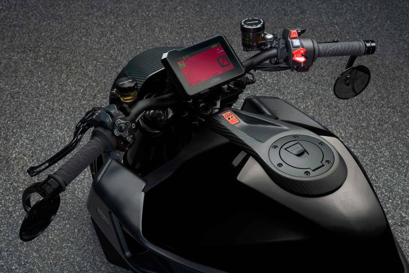 الدراجة النارية KTM-Brabus 1300 R محدودة الإصدار