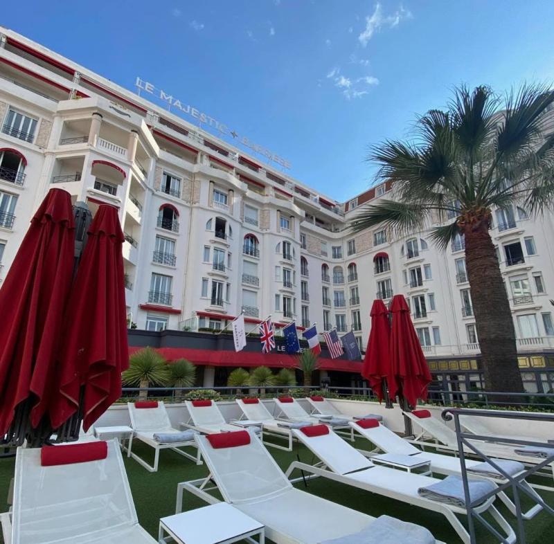 فندق Hôtel Barrière Le Majestic, Cannes/أفخم فنادق فرنسا