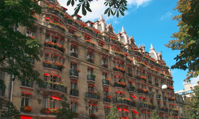 فندق Hotel Plaza Athénée, France/أفخم فنادق فرنسا