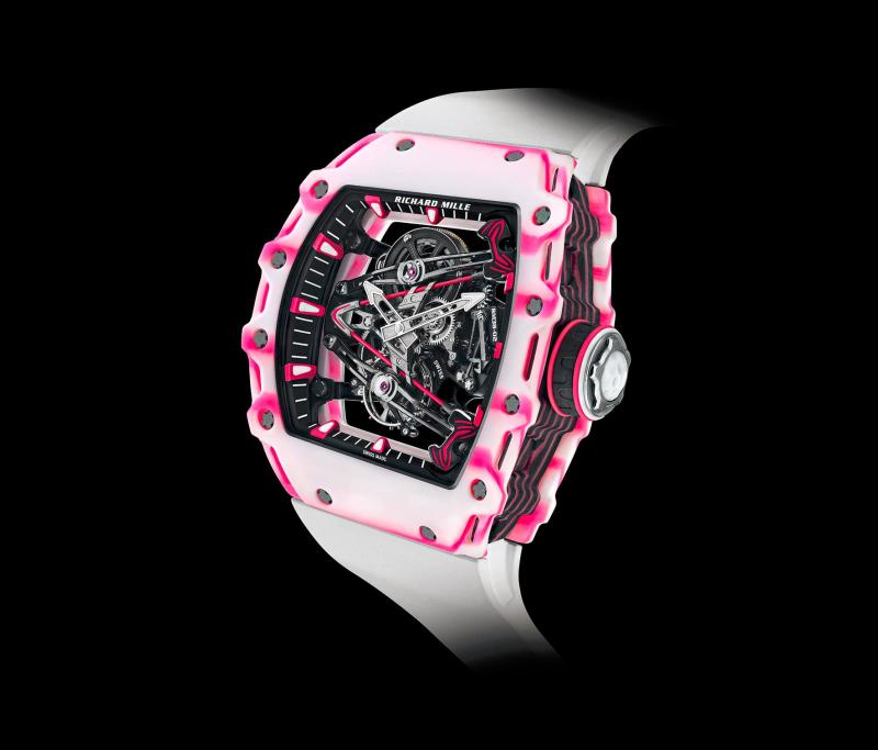 ساعة التوربيون الجديدة RM 38-02 Tourbillon Bubba Watson باللون الزهري من ريتشارد ميل.