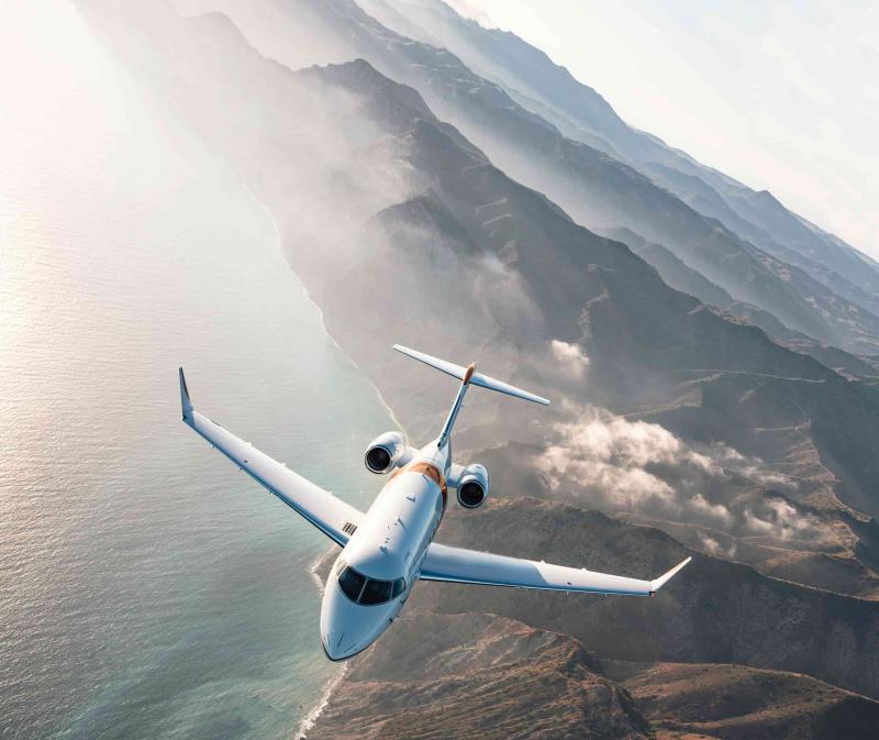 الطائرة متوسطة الحجم من المستوى الأعلى Bombardier Challenger 3500