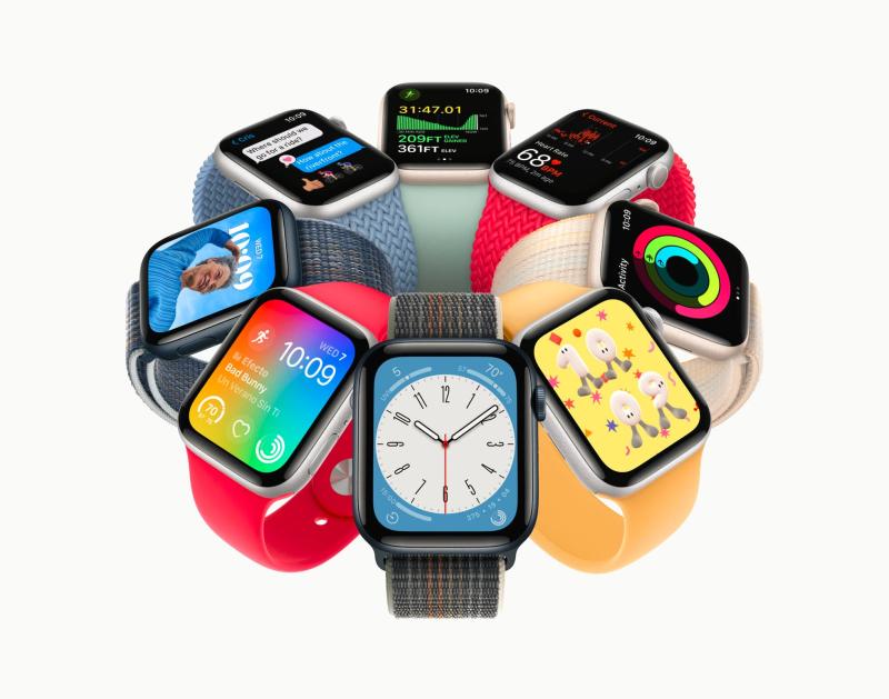 ساعات Apple Watch SE بأوجه أكثر قابلية للتخصيص وتطبيق محسن للتمارين الرياضية.