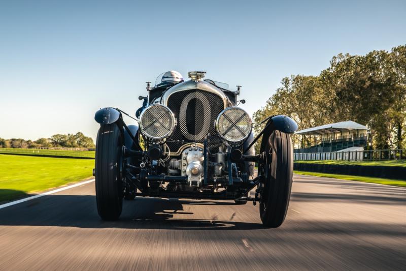 عودة أيقونة السباقات Bentley Blower إلى الحلبة مجددًا 