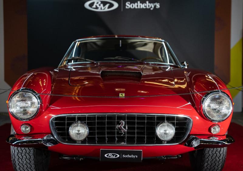 سيارة Ferrari 250 GT SWB Berlinetta By Scaglietti