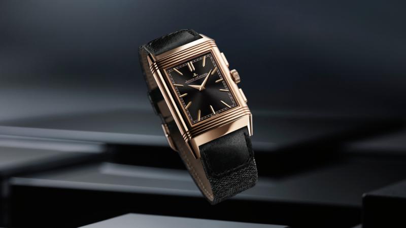 ساعة Reverso Tribute Chronograph من جيجر - لوكولتر