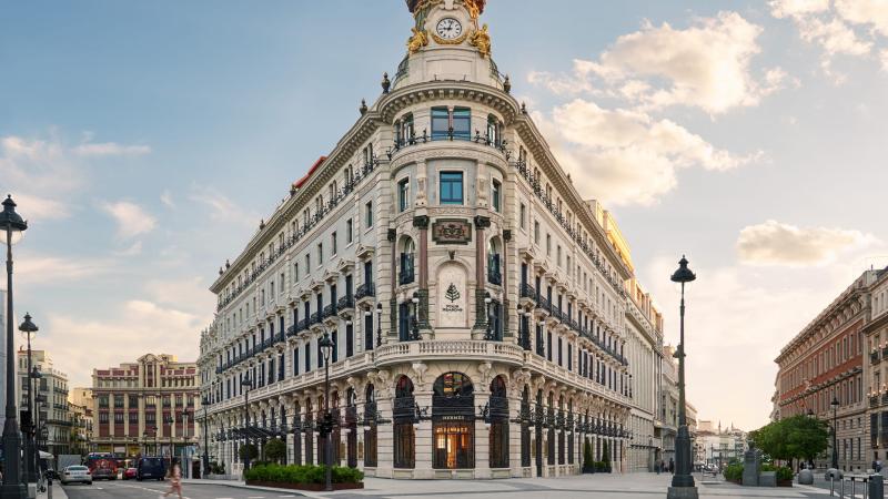 فندق Four Seasons Hotel Madrid