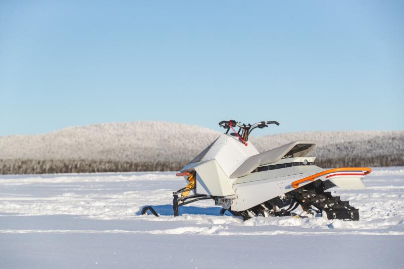 الشركة السويدية Vidde تطلق أول دراجة ثلجية في العالم صديقة للطبيعة البيضاء 