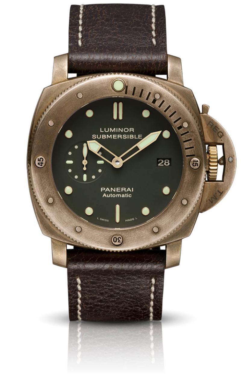 صيغت ساعة Luminor Submersible 1950 3 Days Automatic Bronzo PAM00382  من سبيكة برونزية. 