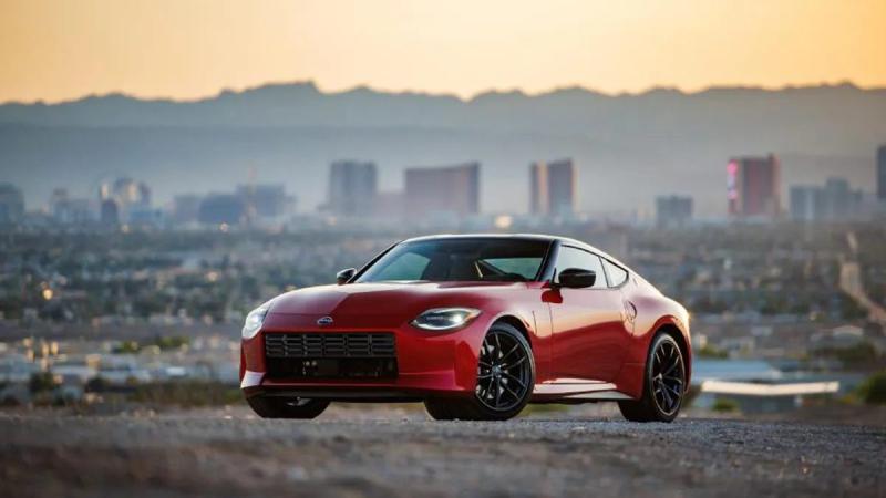 Nissan Z/ أفضل سيارات بناقل حركة يدوي في عام 2025