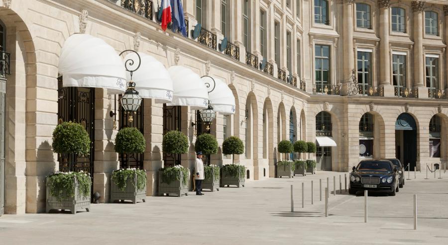 لا ينفك فندق الريتز باريس يشكّل منذ افتتاحه عام 1898 مقصدًا لإقامة الملوك والرؤساء وكبار الشخصيات. 