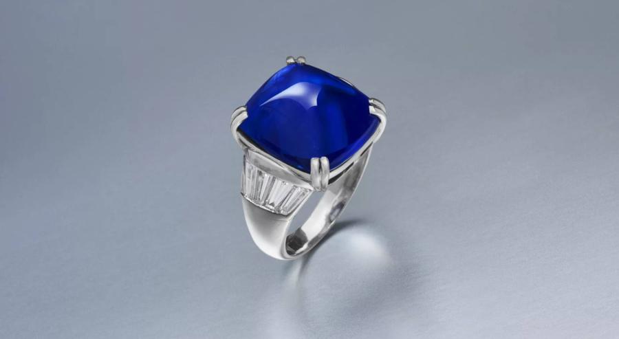 كريستيز تتألق مجددًا.. مزاد الجواهر يحقق 10.5 مليون دولار بنسبة بيع كاملة