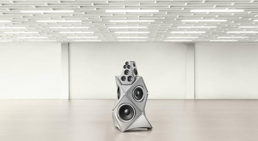 مكبرات الصوت Beolab 90 Titan Edition.. إصدار حصري يحتفي بمئوية بانغ آند أولفسن