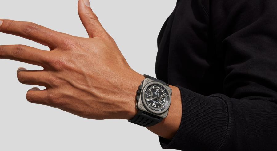 علامة بيل أند روس تستلهم رموز عالم الطيران في ساعتها الجديدة BR-X3