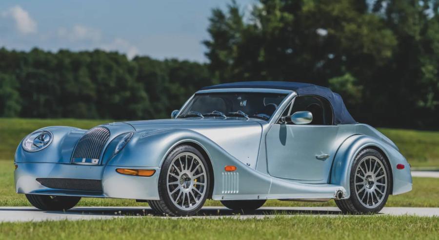 Aero 8.. سيارة جديدة تجمع روح التراث ونبض السيارات الرياضية المعاصرة