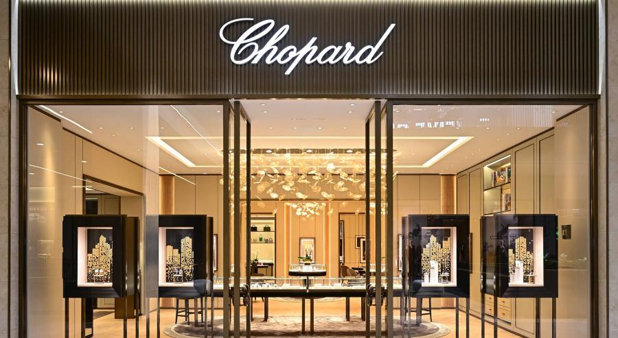 شوبارد تفتتح متجرًا جديدًا في مراسي جاليريا البحرين.. فصل معاصر من الفخامة والحِرفة السويسرية